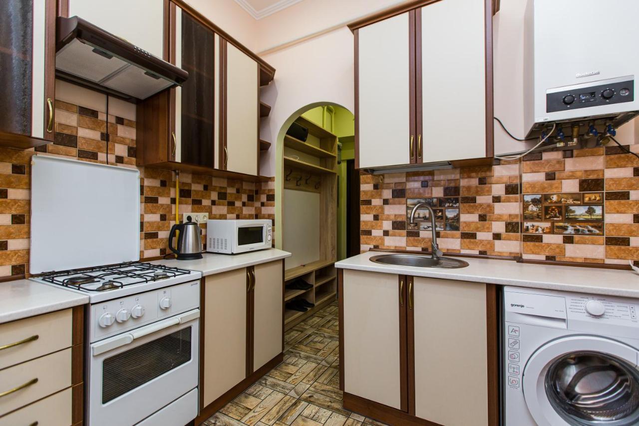 Квартира В Центрі Вулиця Балабана 29 Біля Краківського Ринку Lviv Luaran gambar